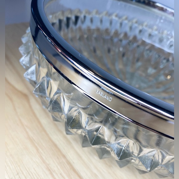 Heavy Glass Vintage Bowl Chrome Ring Made in England Fruit Bowl Candy Dish - Picture 4 of 11